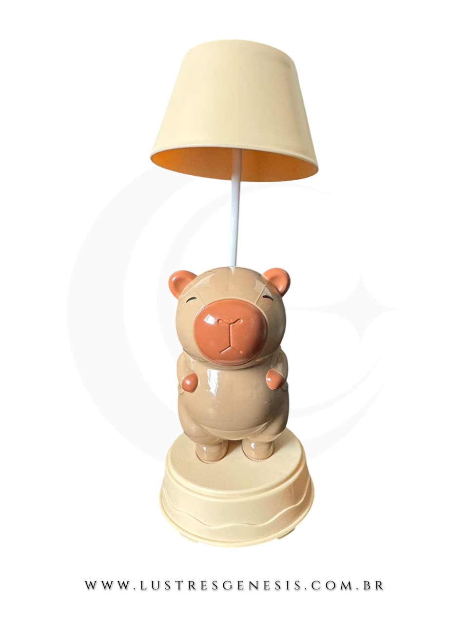 Lumin&aacute;ria abajur infantil em formato de capivara marrom, ideal para cabeceira, escrivaninhas e decora&ccedil;&atilde;o de quarto infantil.